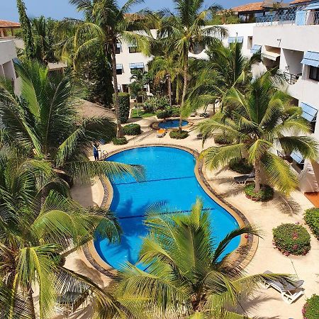 superbe appartement avec piscine, proche centre ville, restaurant, mer Saly Extérieur photo